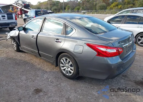 2016 Nissan Altima 2.5 S z USA, uszkodzony, nr VIN 1N4AL3AP2GN345879